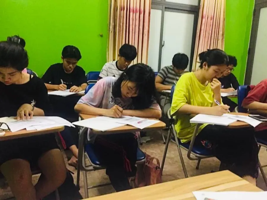 Trung Tâm Anh Ngữ Lạc Việt