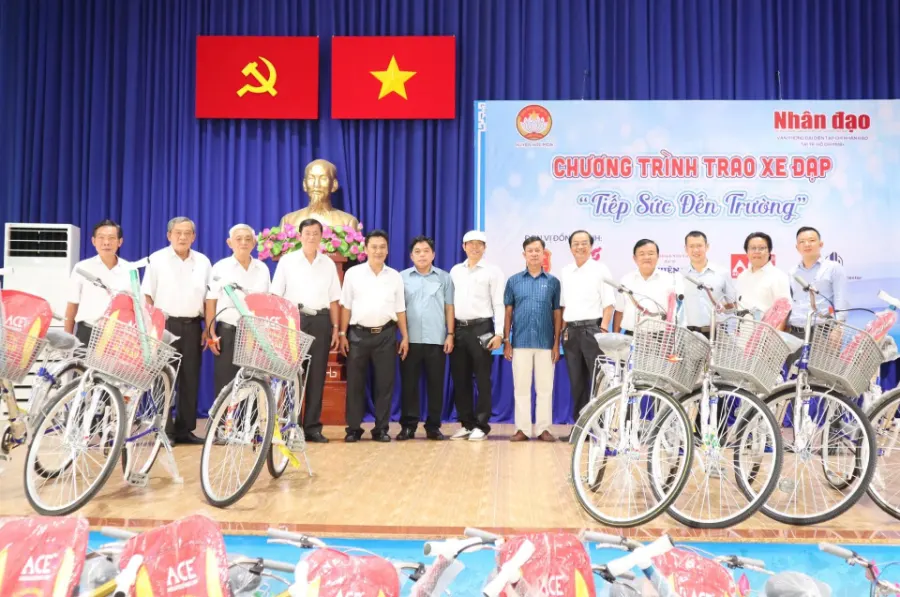 Trung Tâm Anh Ngữ Á Châu (ACE) - Phan Văn Hớn 2