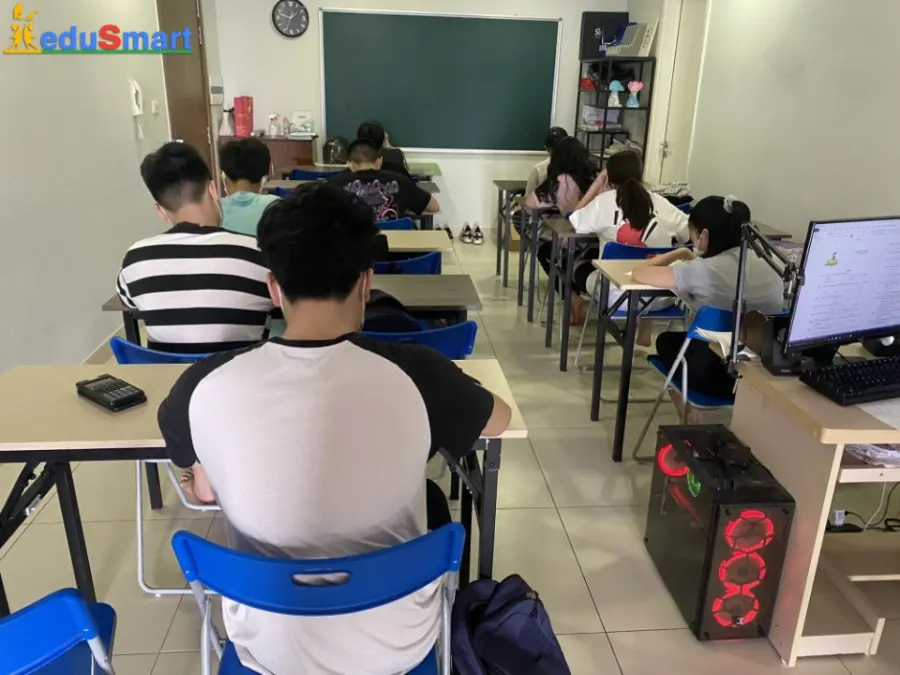 Trung Tâm Học Toán-Hệ Thống Luyện Thi Edusmart