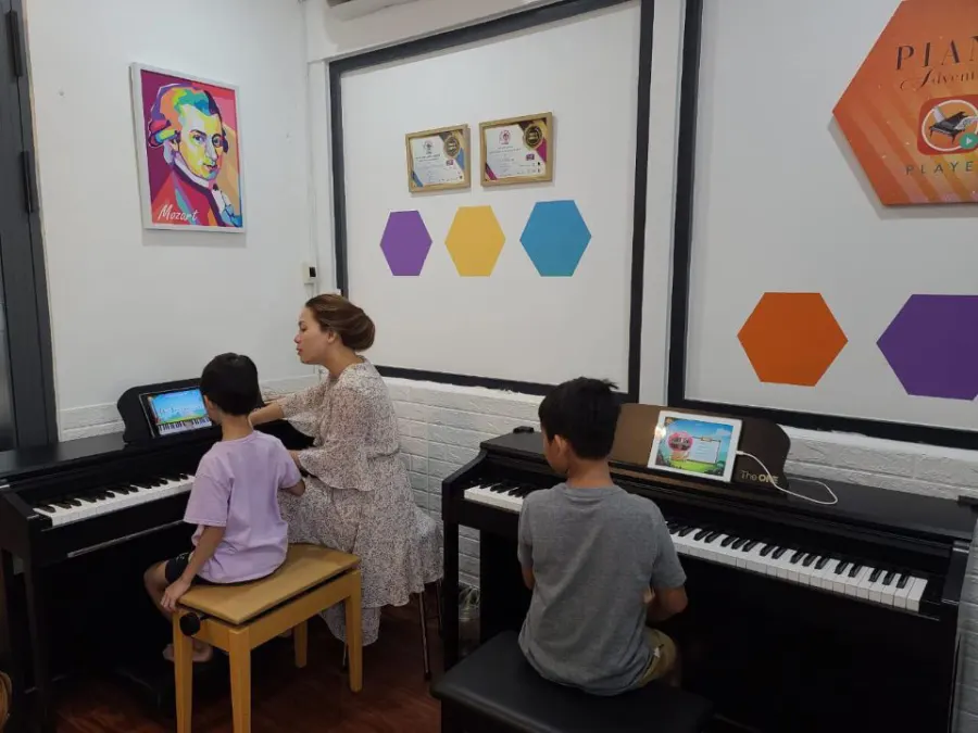 Trường Nhạc Harmony ( Harmony School of Music )