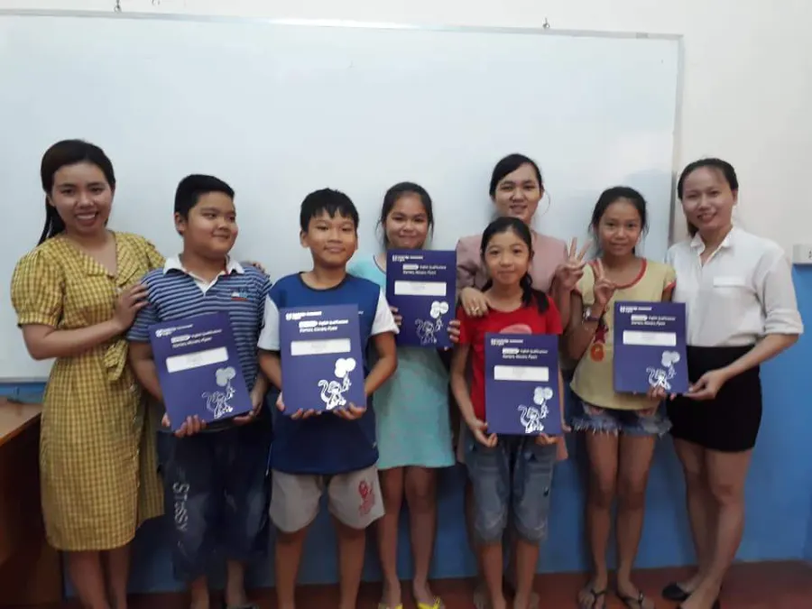 Trung Tâm Anh Ngữ Quốc Tế Anh Việt ( VEE )