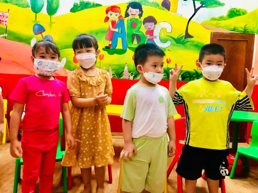 Trung Tâm Ngoại Ngữ Việt Mỹ ( VAEC )
