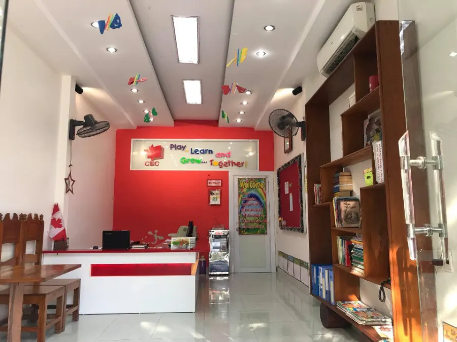 Trung Tâm Anh Ngữ CEC ( Canada English Center )