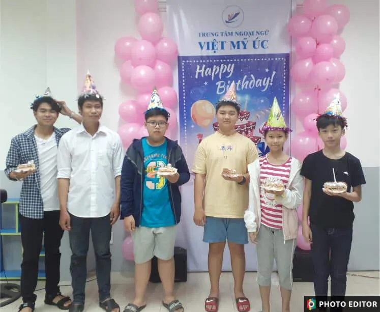Trung Tâm Ngoại Ngữ Việt Mỹ Úc (VAAC)