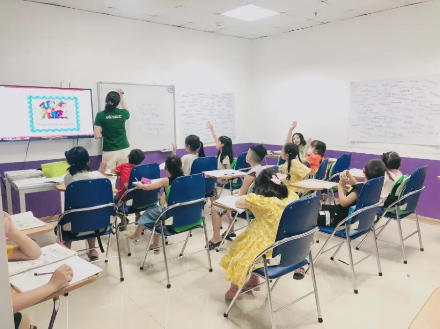 Trung tâm Language Link Academic - Tiếng Anh chuyên tích hợp