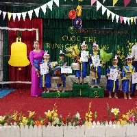 Trường Mầm Non Hoa Sữa