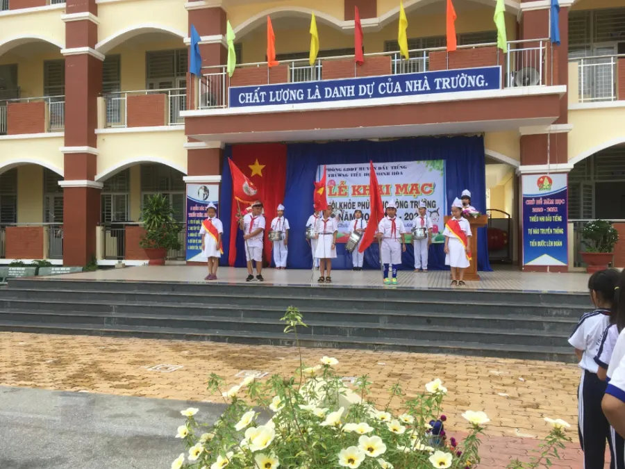 Trường Tiểu Học Minh Hòa