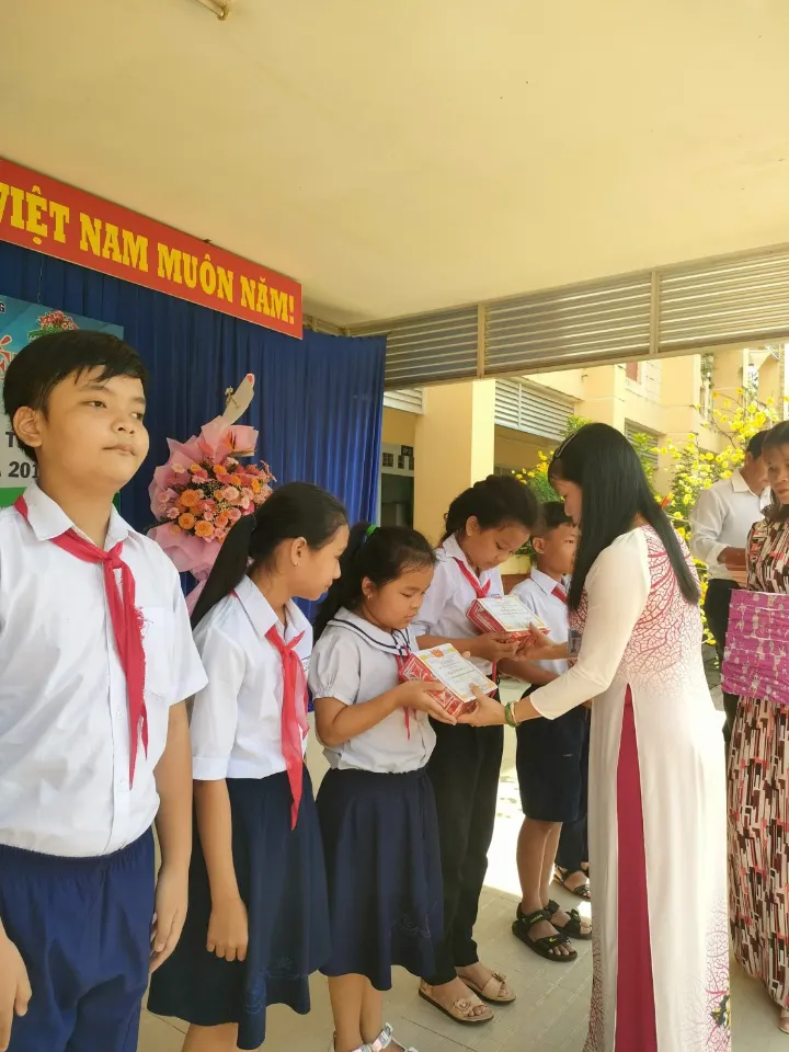 Trường Tiểu Học Thanh Tân