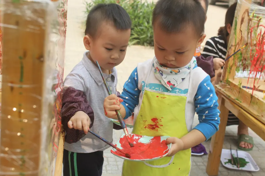Trường Mầm non Hand in Hand ( Hand in Hand Preschool - HiH )