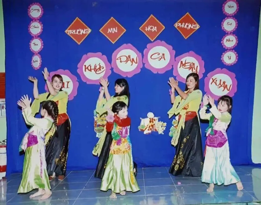 Trường Mầm Non Hoa Phượng