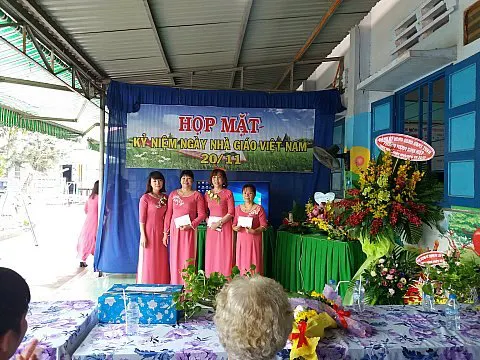 Trường Mầm Non Hoa Sen