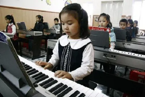 Trung Tâm Âm Nhạc Steinway