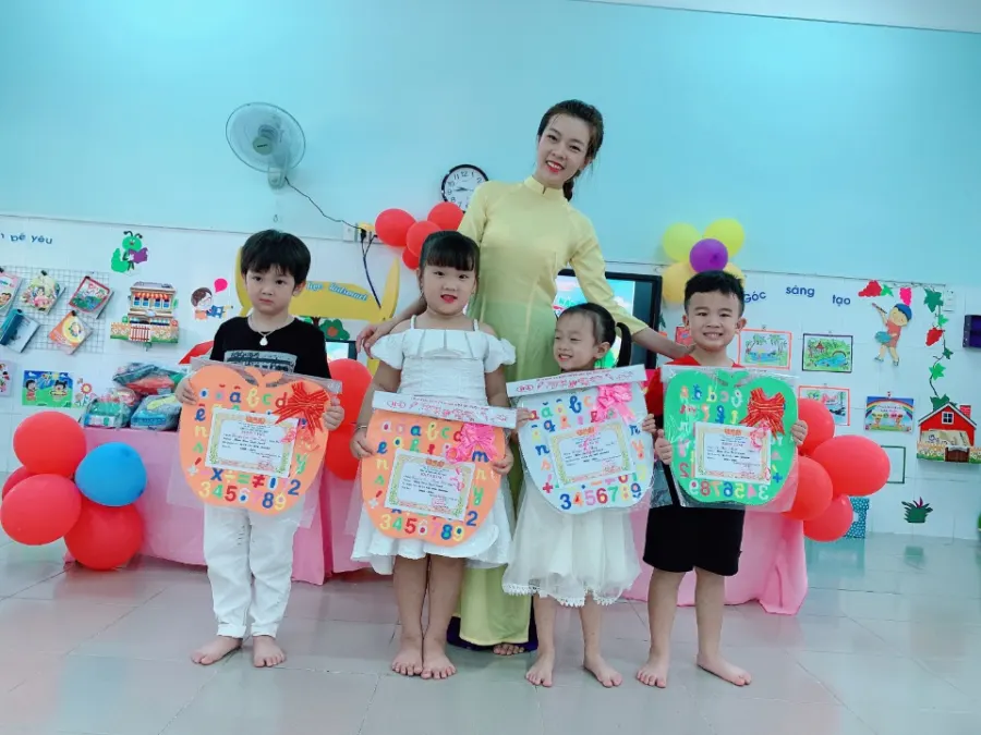 Trường Mầm Non Tuổi Xanh