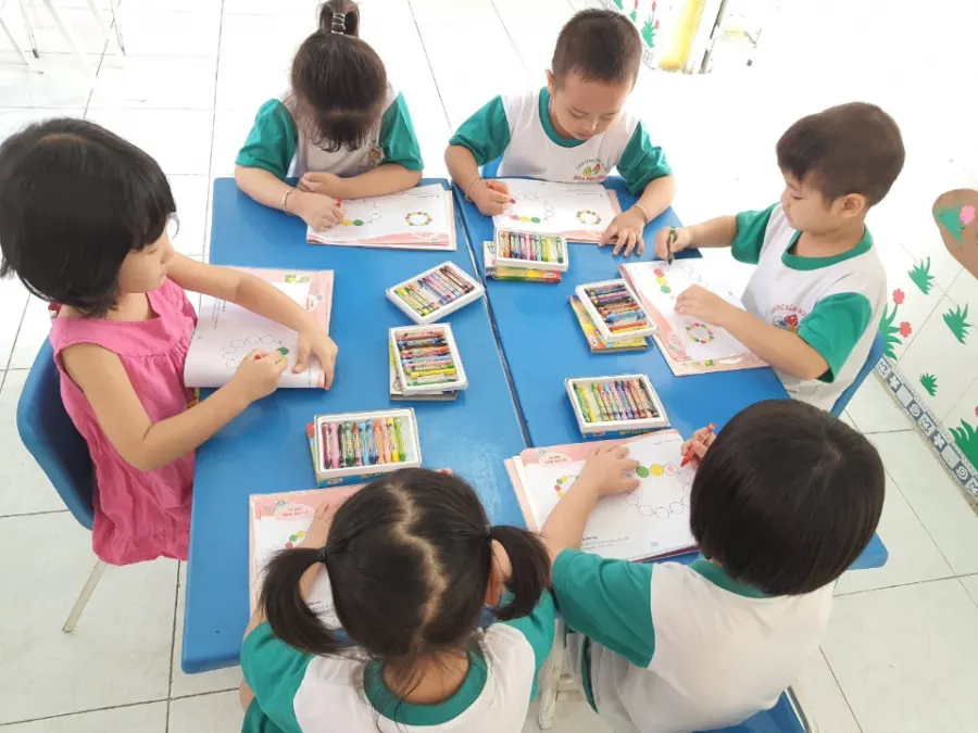 Trường Mầm Non Hoa Phượng