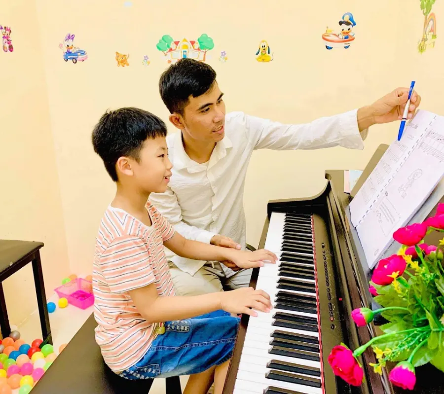 Trung Tâm Âm Nhạc HT2 Music